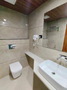 Hotel Varanasi Ganges City Centre with Free Railway Station Pickup
