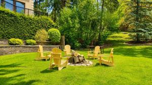 Tranquil Estate Retreat with Pool & Pond on 3 Acres