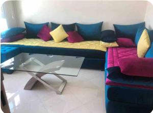 Pool side apartment walking distance to the beach