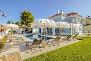 Blue Beach Villa - Coastal Escape