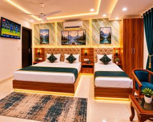 Hotel BM Suite Near IGI International Airport- Free Airport Pickup & Drop