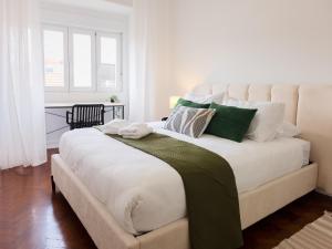 3E- Explore Lisbon on Foot from One of the Citys Most Walkable Locations l Soar Home Stays l