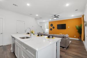 3BR Townhome- Booking