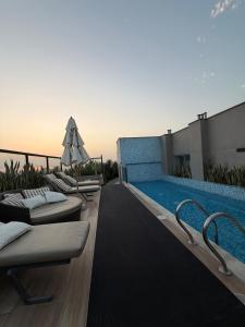 Downtown premium suite with city view
