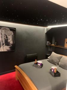 Cinéma privé à Calais avec Écran XXL et Son immersif