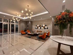 Park McKinley West 1BR Suite