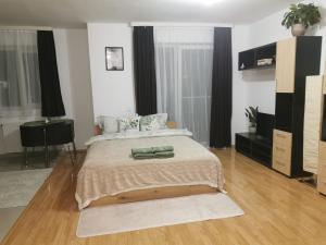 Flower Apartment