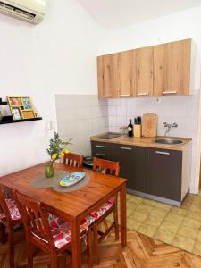 Apartment Tri Vile