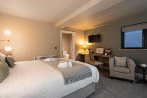 Creighton Hotel