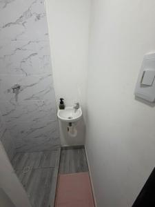 habitacion privada cerca la centros y hospitales bogota