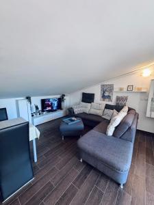 Three Queens Sunshine Apartment