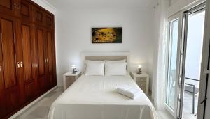 Alojamiento con balcon y espectaculares vistas al mar