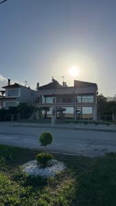 Aliston Deluxe Living - Adults Only