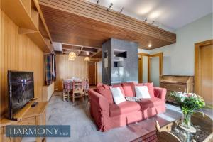 Genepi rustique suite of the Daphnes chalet