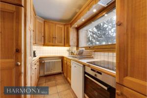 Genepi rustique suite of the Daphnes chalet