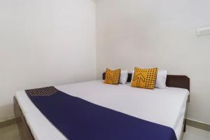 Hotel O MCK Rooms