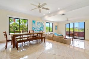 Recently Renovated Luxury Condo with Resort-Style Beach Club Access and Ocean Views