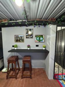 Cómoda y Amplia Casa, Ideal Para Grupos, Muy Cerca Del Estadio, Barrio La América