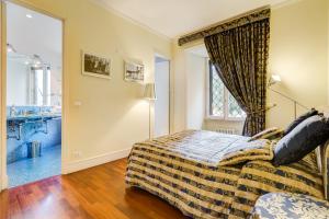 King Room with Spa Bath room in Holiday House Belle Arti