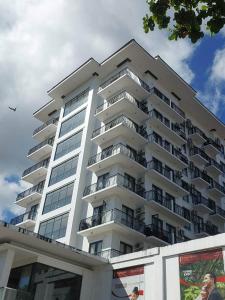 Condo Unit at One Pontefino Tower Unit 706