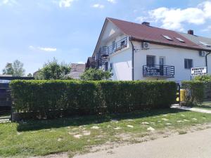 Dömper Döme Apartman