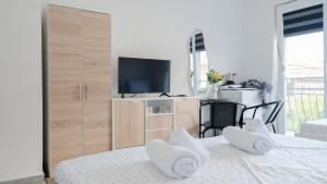 LaDor Apartments