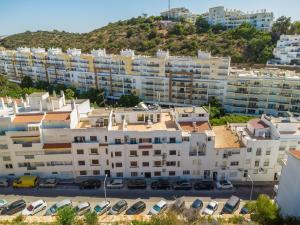 Downtown Albufeira 3-Bedroom Luxury Apartment