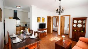 Apartamento familiar en Conil - Piscina compartida parking y playa cerca en coche