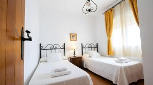 Apartamento familiar en Conil - Piscina compartida parking y playa cerca en coche