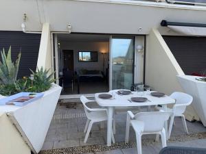 353 Appartement 4 pers Héliopolis AB vue mer
