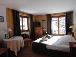 Superior Twin Room room in Hôtel Bellier