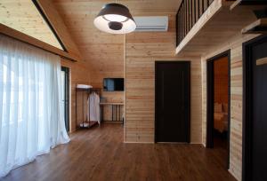 Moretoni Lake Resort