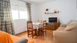 Apartamento 2 dormitorios con aire acondicionado Solo familias y parejas