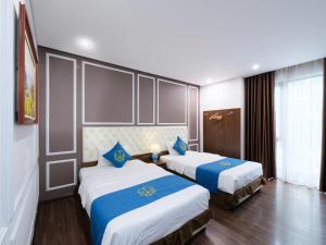 New Century Hotel