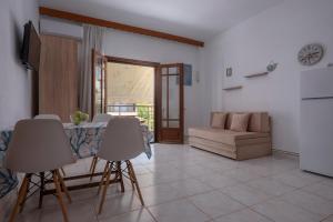 Efis House