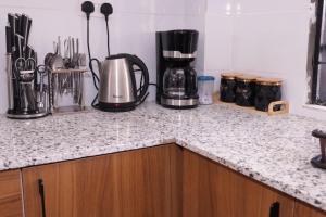 Stylish 1BR Diani Beach Apartment- Near Beach, Malls & Restaurants