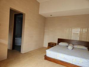 Saren Berawa, Monthly Vacation Home