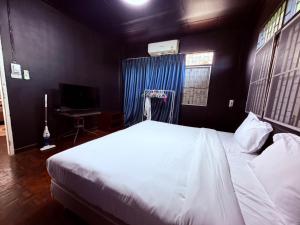 Baan Mai Poon Cozy Stay By Thita