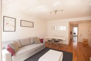 FLH São Bento Sunny Flat with Terrace