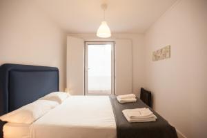 FLH São Bento Sunny Flat with Terrace