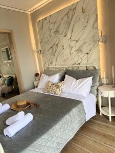 Beachfront Luxury Studio with Panoramic Sea View