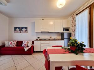 Spacious apartment with terraces and fireplace