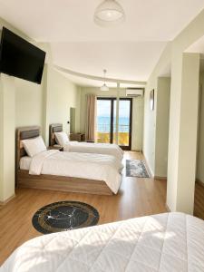 KASHTA Lakeview