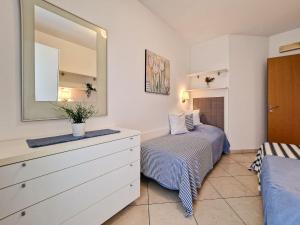 Modern three room flat with pool