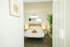 Los Alonsos - Open Mall - By AZ Rentals