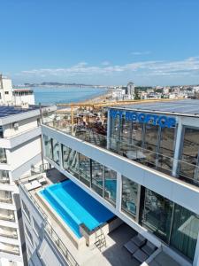Sky rooftop luxury suites