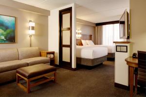 Two Double Beds High floor (with sofa bed) room in Hyatt Place San Antonio Airport/Quarry Market
