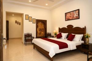 Central Hotel