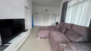 Manee House