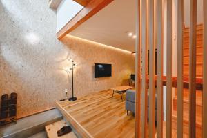 Sunlit House Tsuruhashi